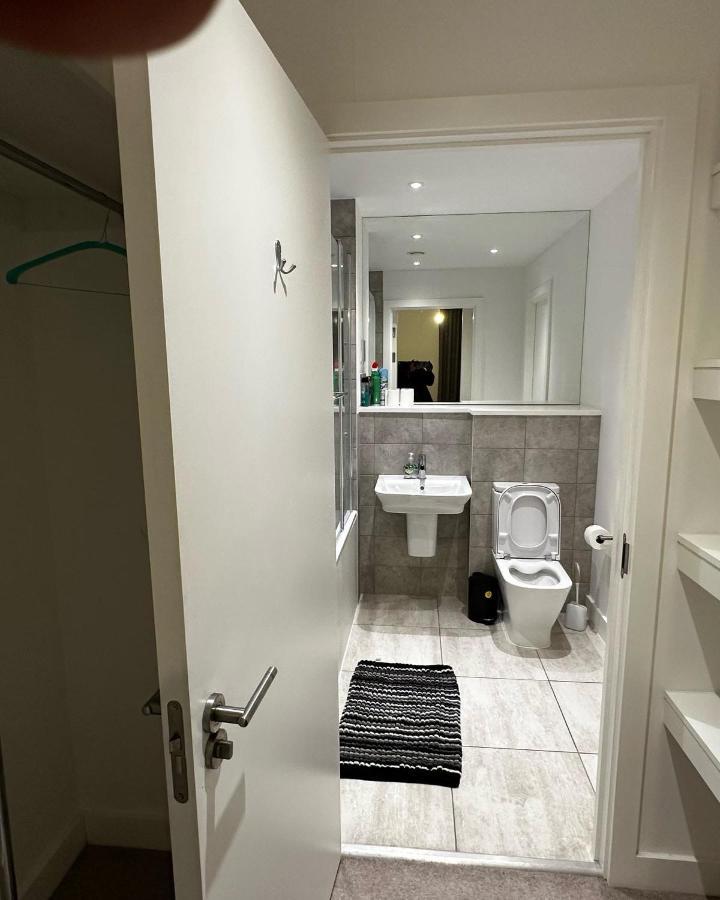 Luxury 2 Bedrooms Apartment 巴尔金 外观 照片